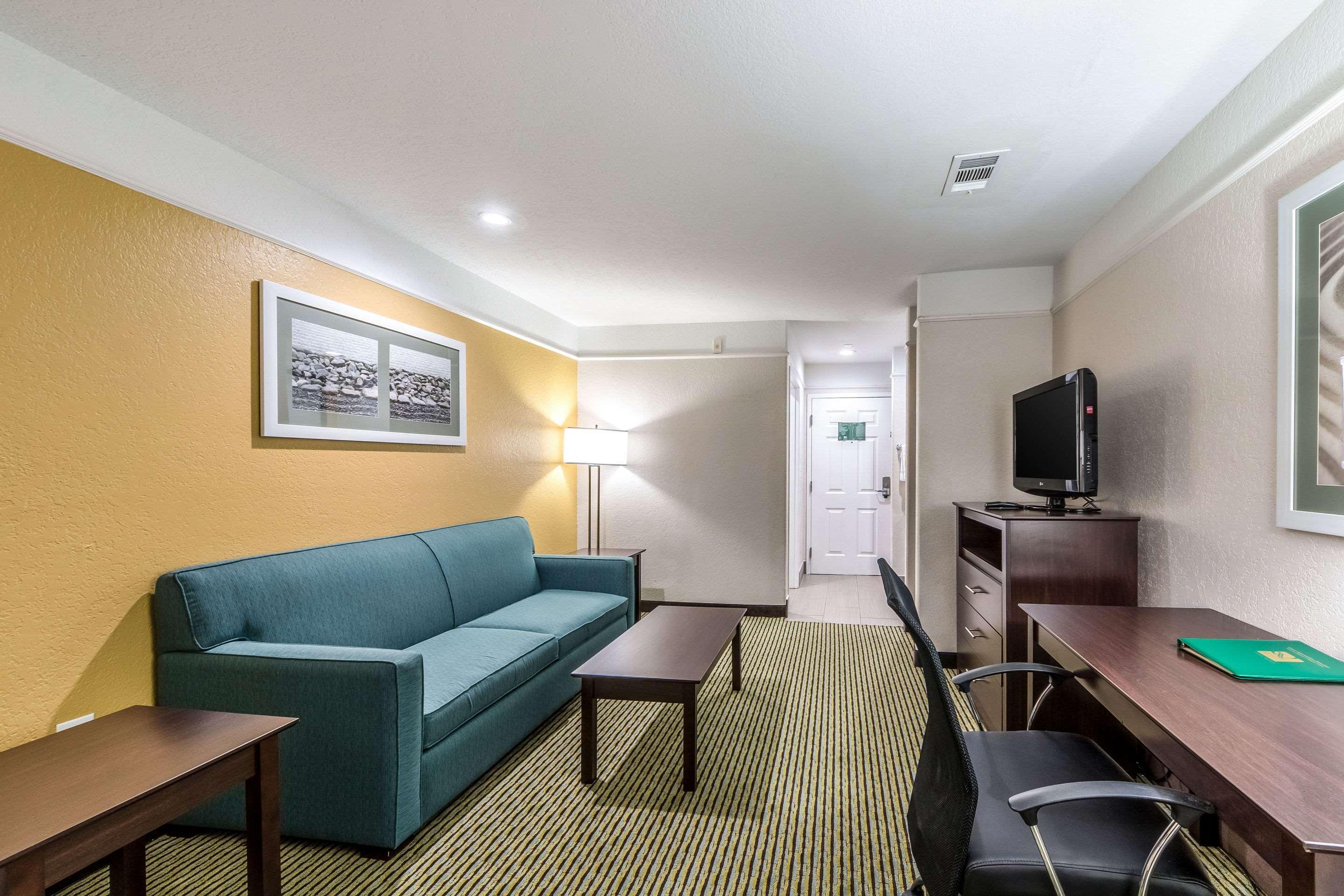Quality Inn & Suites Seaworld North San Antonio Buitenkant foto