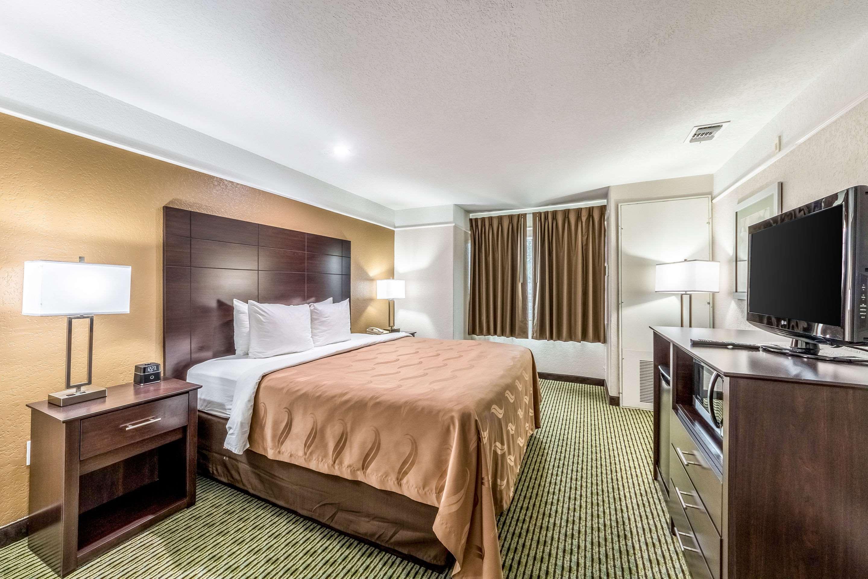 Quality Inn & Suites Seaworld North San Antonio Buitenkant foto