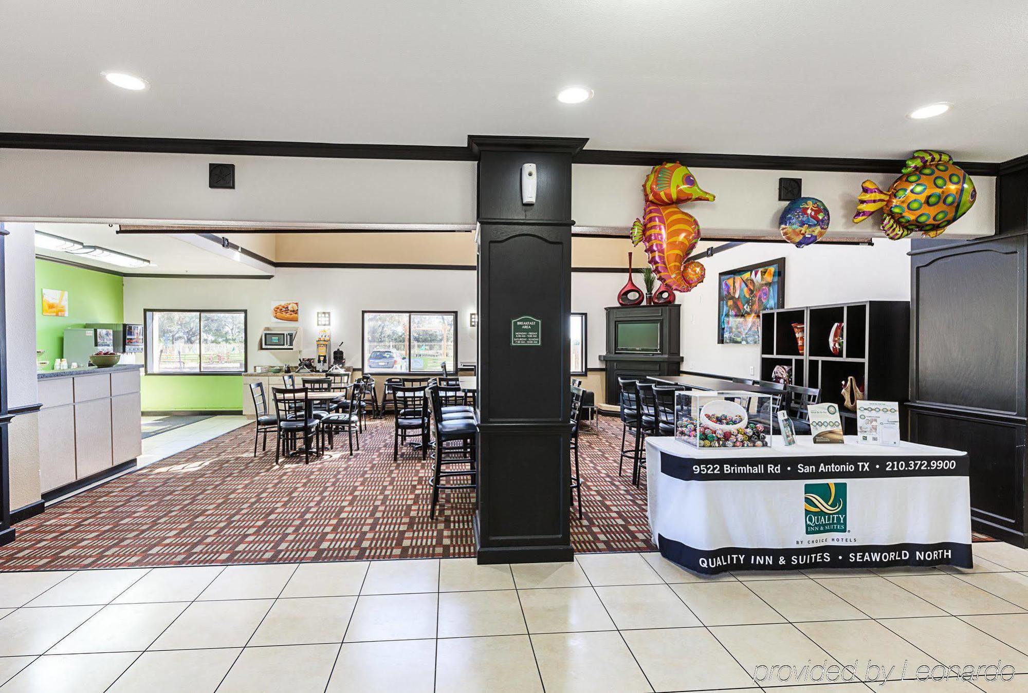 Quality Inn & Suites Seaworld North San Antonio Buitenkant foto